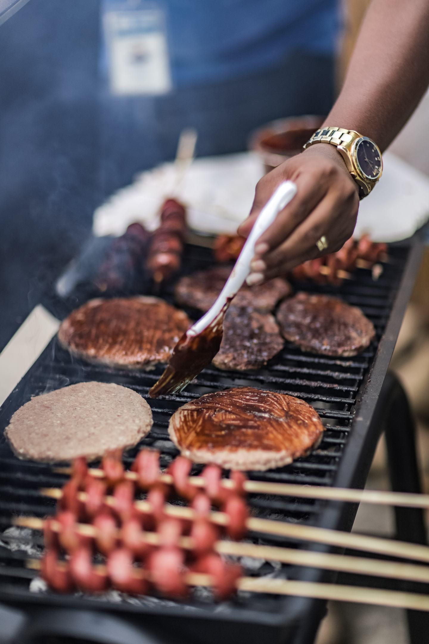 Cooking with a Propane Smoker: How to Cook Meals Properly By Using One