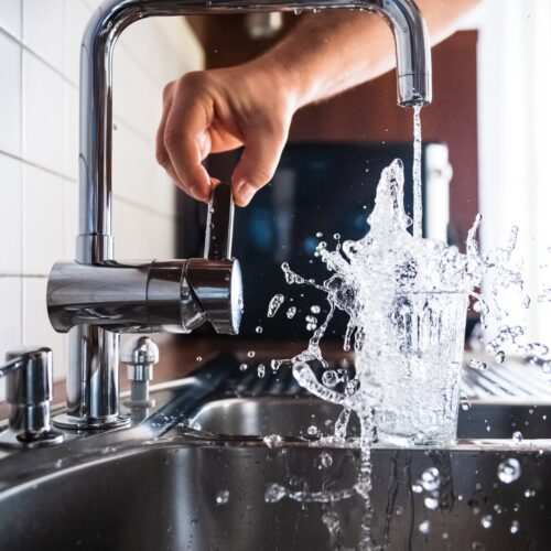 How to Prevent Plumbing Emergencies While on Holiday