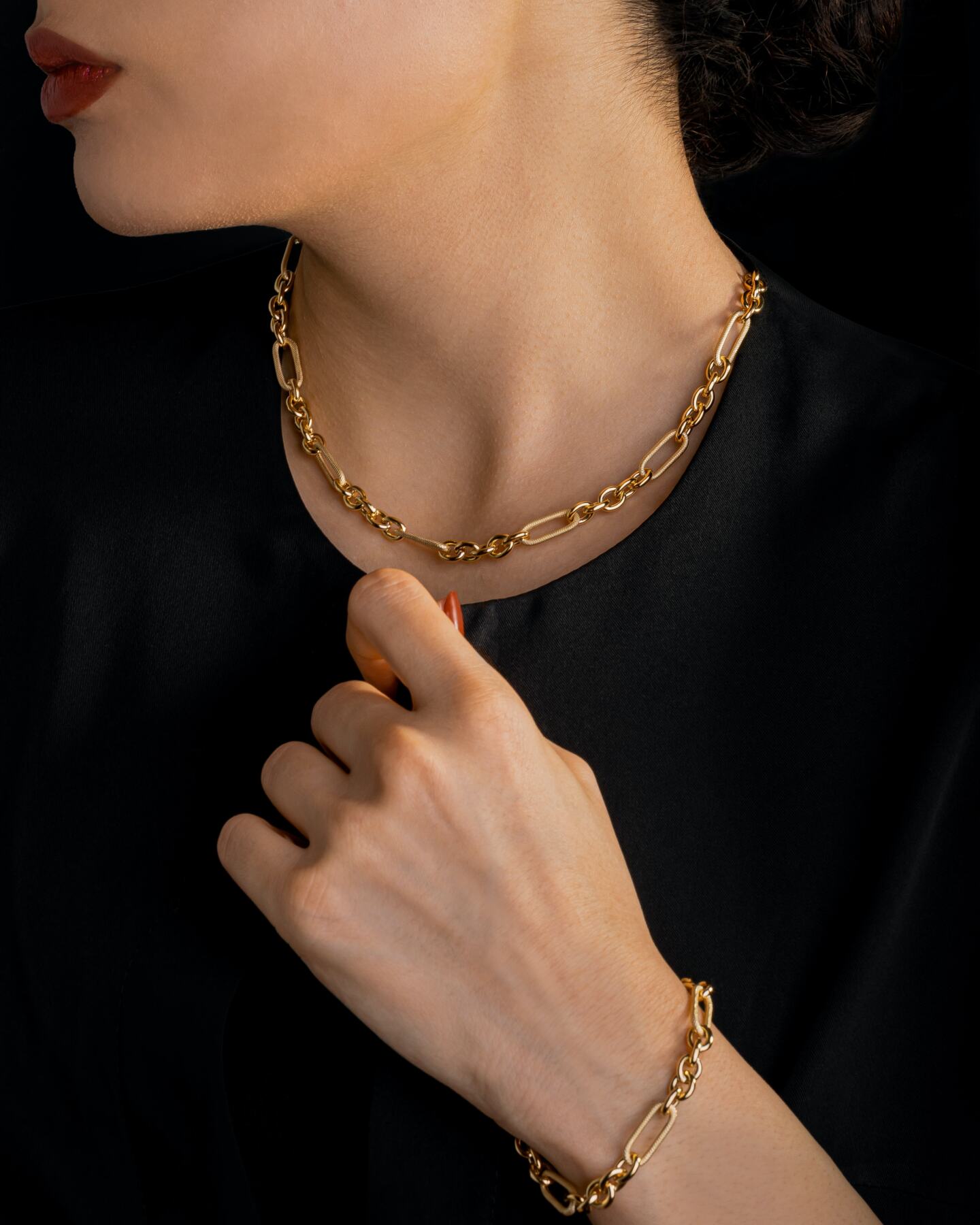 gold chain necklace