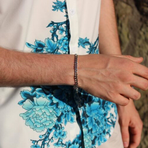 Personalised Silver Bracelet for Men: The Perfect Blend of Style and Identity