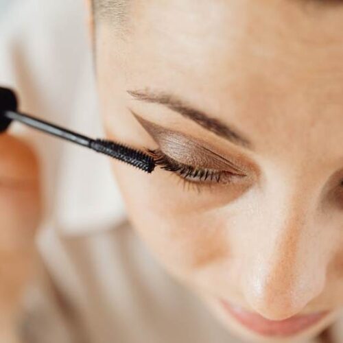 Race Day Ready: The Ultimate Beauty and Makeup Guide for a Day at the Races